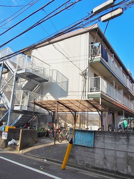 エトワールワタナベ 105号室 外観