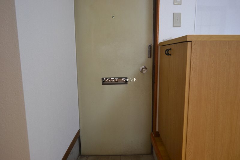 丸清コーポ 玄関