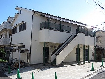 アムール中根 202号室 外観