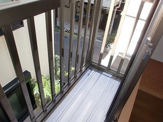 弥生町６丁目戸建 ベランダ