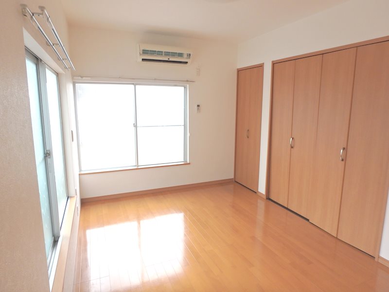 弥生町3丁目戸建 リビング