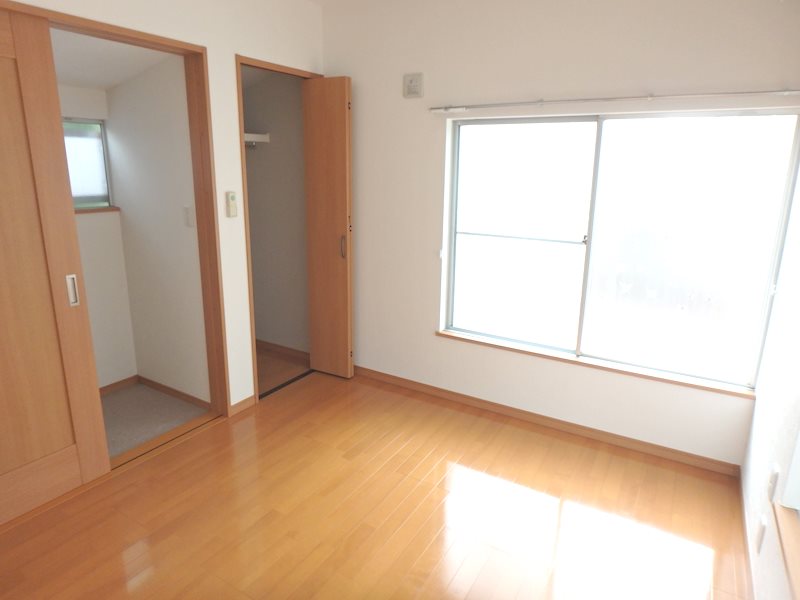 弥生町3丁目戸建 ベッドルーム