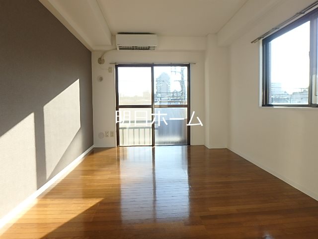 ハイツ高円寺館 リビング