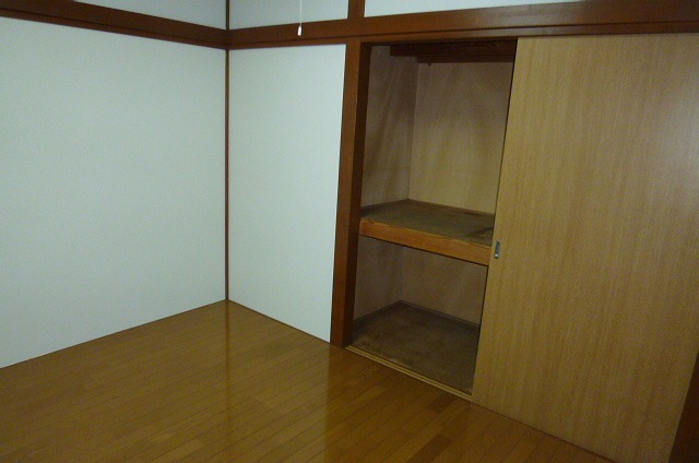 矢崎ビル ベッドルーム