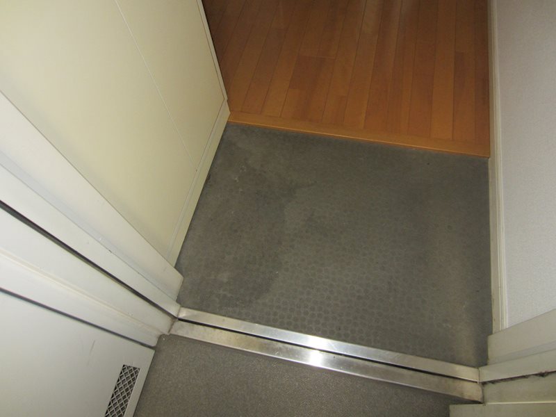 千代田タワーマンション 玄関