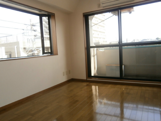 沼部ビル リビング