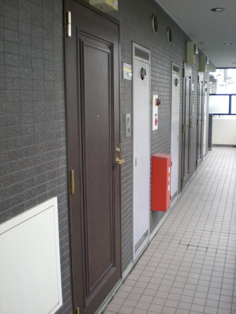 アルカディア玉川 玄関