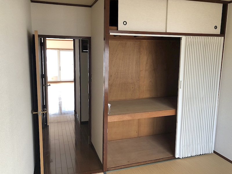 県ドリームハイツ　１１号棟 収納