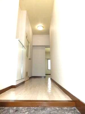 正木屋マンション 玄関