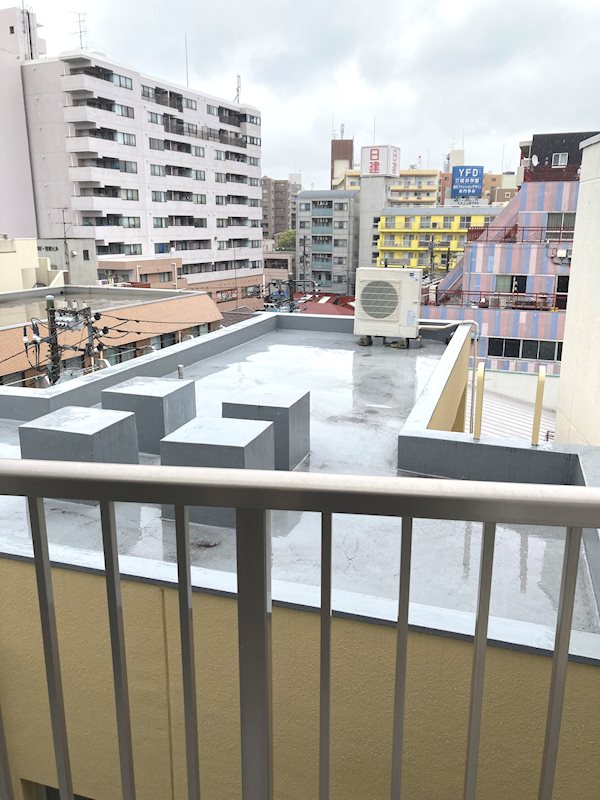 マンマミーア横浜 ベランダ