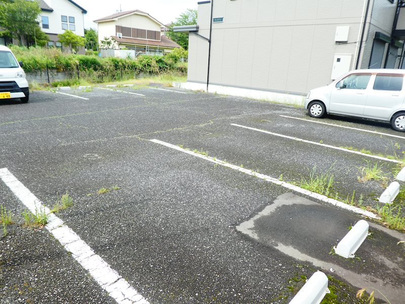 マ・メゾン 駐車場