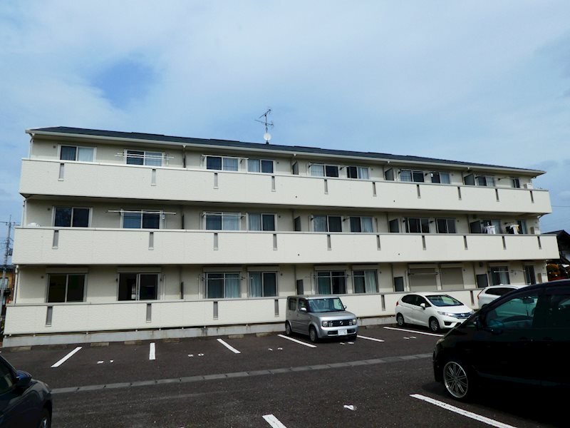 ロイヤルヒルズ武田 外観
