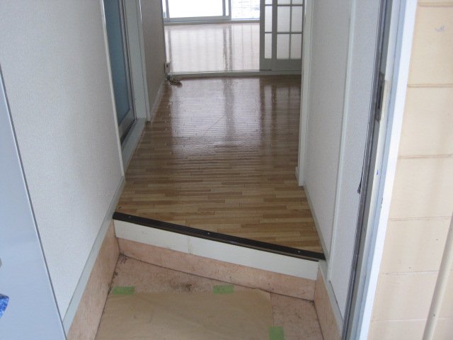 カリーナ立岩 玄関