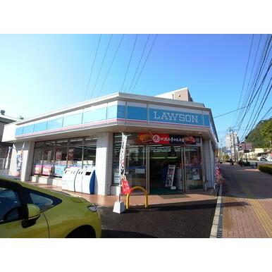 フロンティア葉山 コンビニ