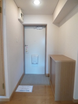 イーストコート尾上 玄関