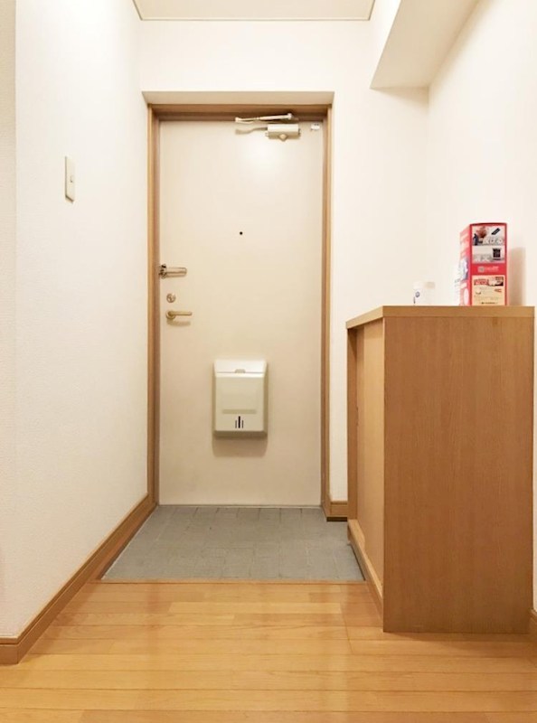 ウエストコート尾上 玄関