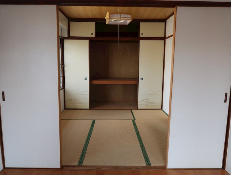 河野ビル ベッドルーム