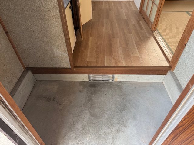 ハイツ雪 玄関