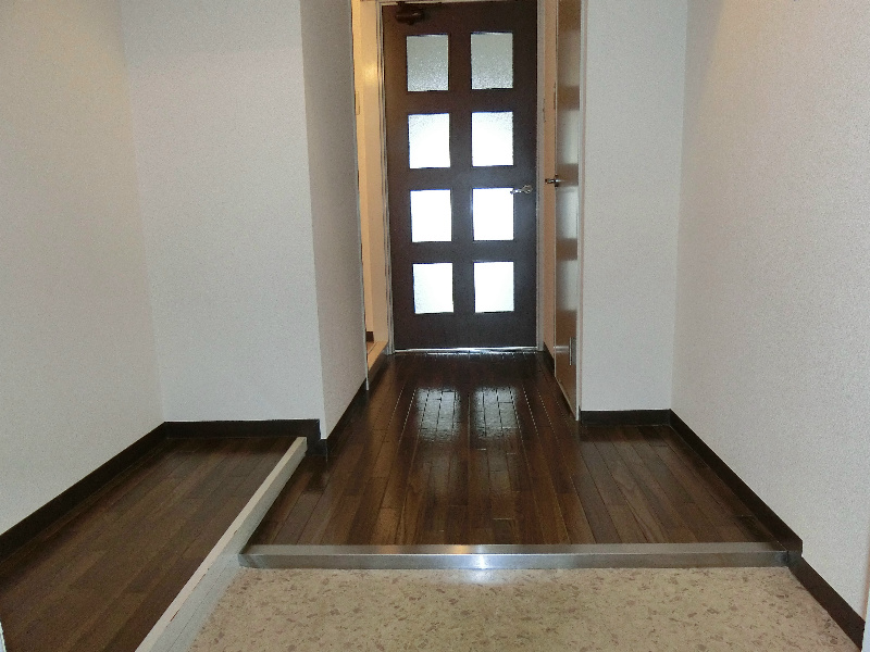 サントル西京 玄関