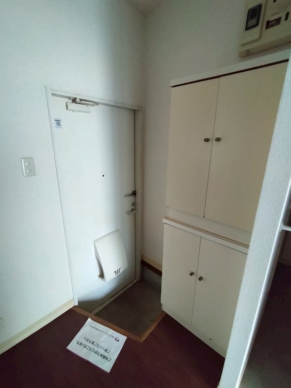 アネックスＳ 玄関