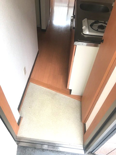 マ・メゾン府中 玄関