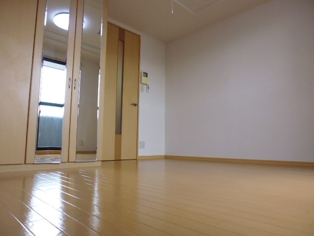 コンフォール・戸手 リビング