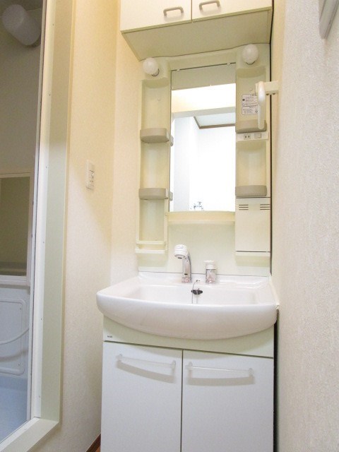 アゼリアハウス 玄関