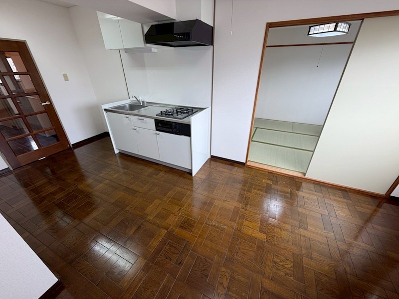 リバーセンタービル リビング