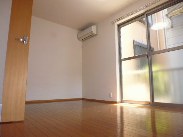 メゾン　アネシス ベッドルーム