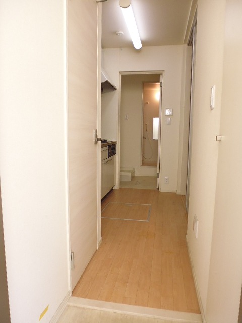 メゾンゆず 玄関