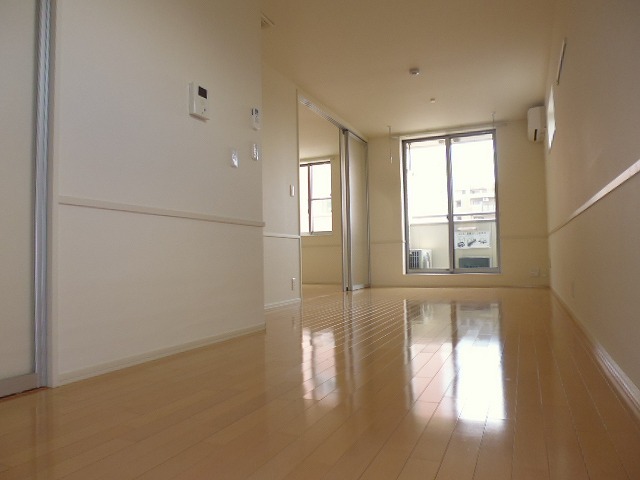 アベニュー大島 リビング