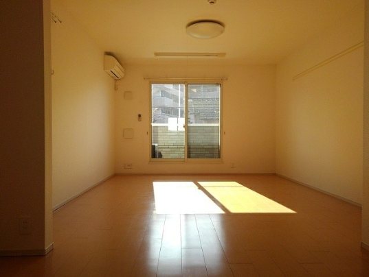 マーベラス・エム リビング