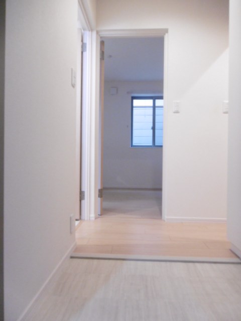 ラ・レーヴ小向西町 玄関