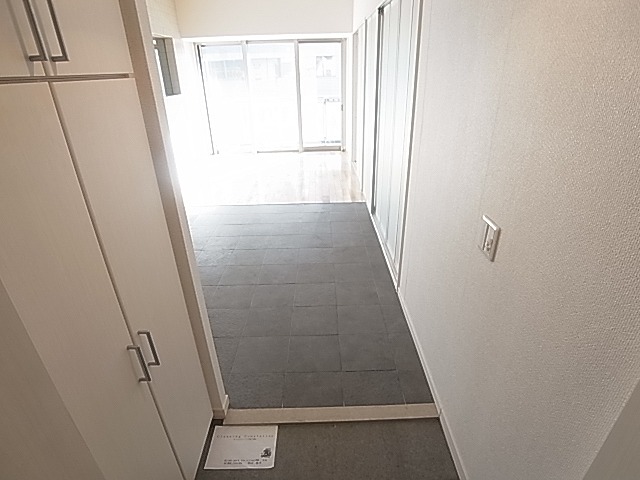 グランドルチェ５ 玄関