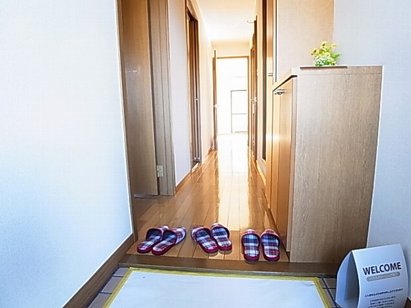 ル・モンテストＦ 玄関