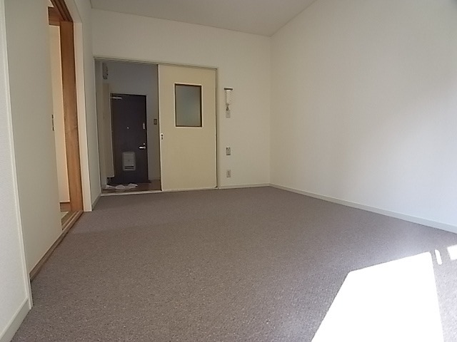 ジュネパレス柏第06 リビング