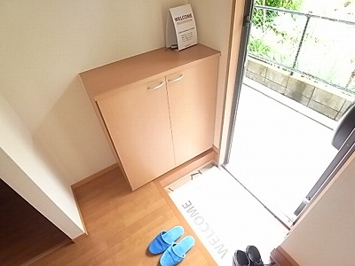 ノーブル富里 玄関