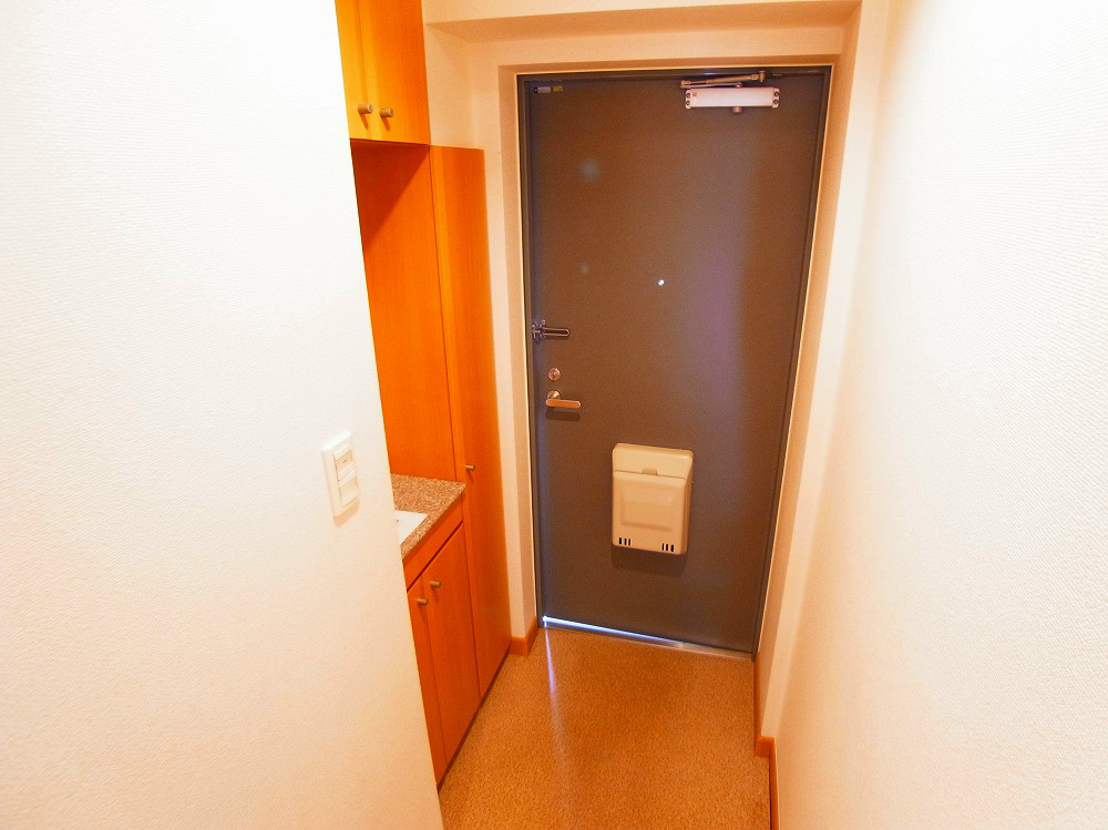 ヒルトップ 玄関