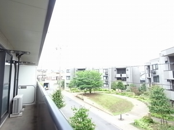 アルファタウン天王台 ベランダ