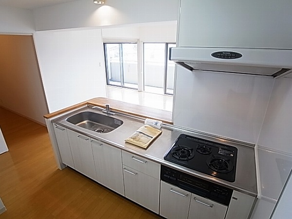 ホビアル・フェンテ キッチン