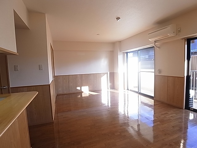 サンタバレー弐番館 リビング