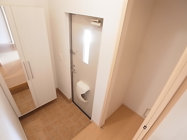 エターナル・ブライト 玄関