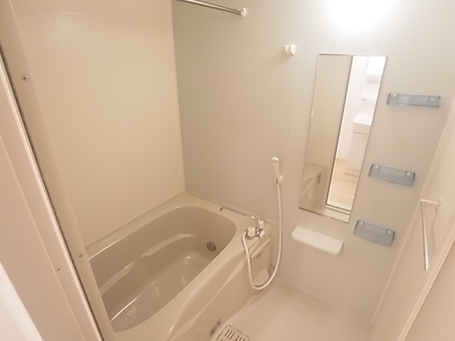 コリーヌ・ドレ 風呂画像