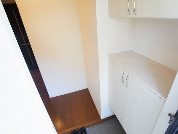 グリーンヴィラガーデン 玄関