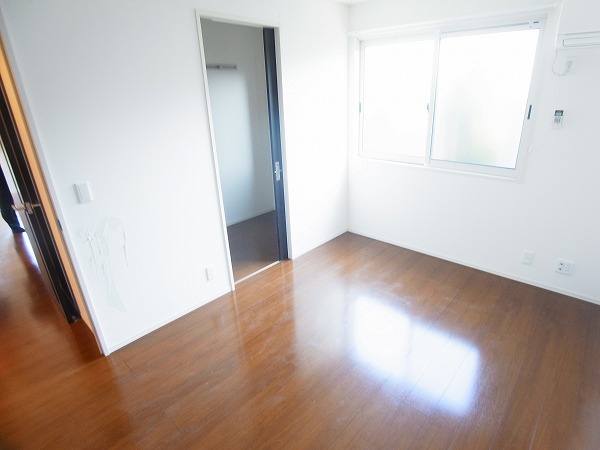 グリーンヴィラガーデン ベッドルーム