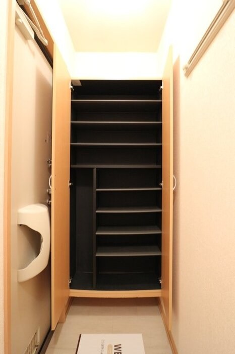 フレシールB 玄関