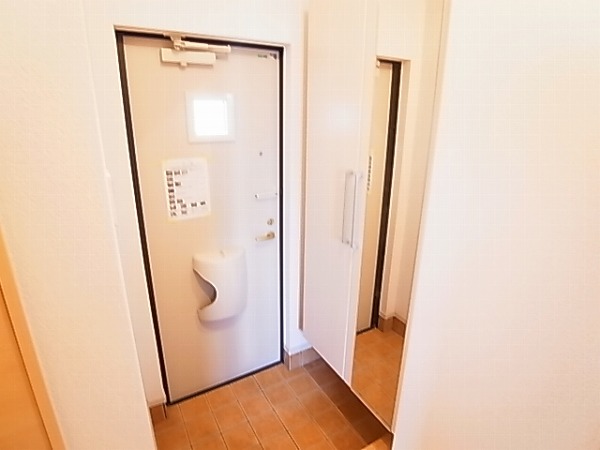 サニーレジデンス 玄関