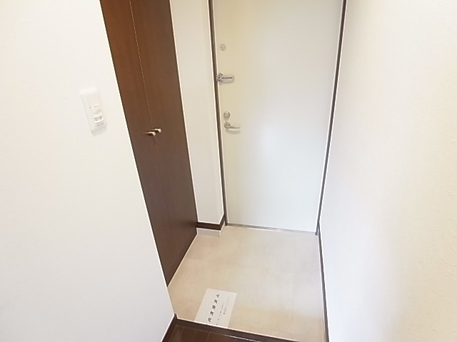 INSURANCE BLDG.Ⅵ 玄関