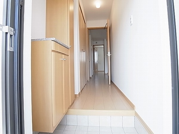 ラフレシールⅠ 玄関