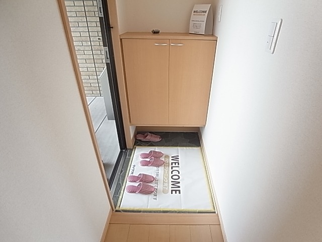 フォンティーヌ大津ヶ丘 玄関